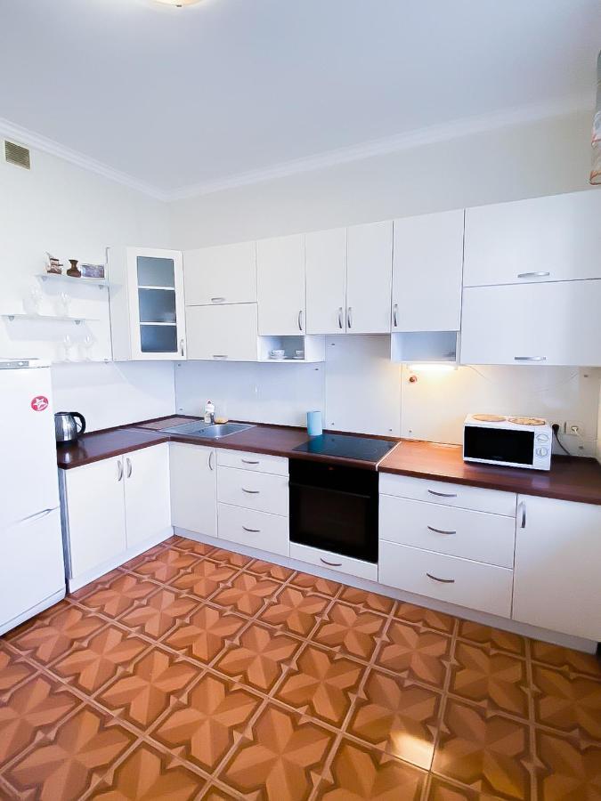 Rent Kiev Apartment 2 min metro Chernihivska Eksteriør billede